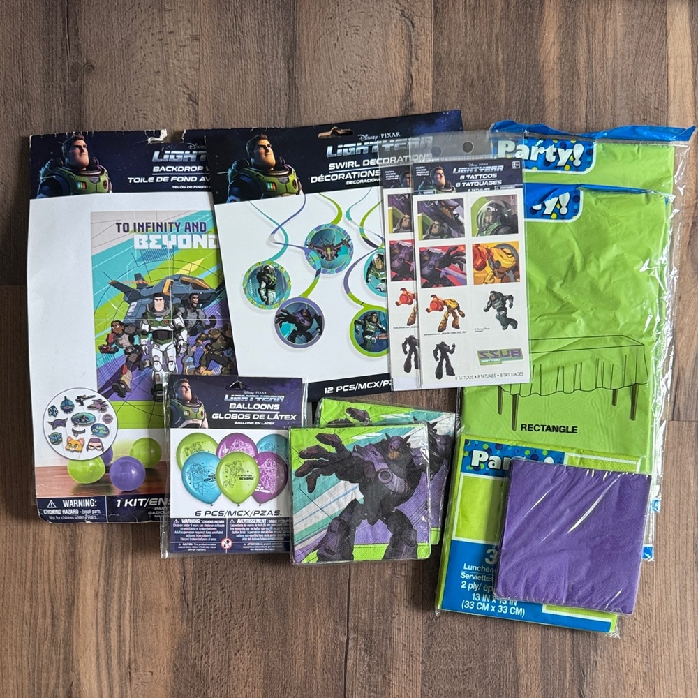 Disney Buzz Lightyear Party Supplies bundle